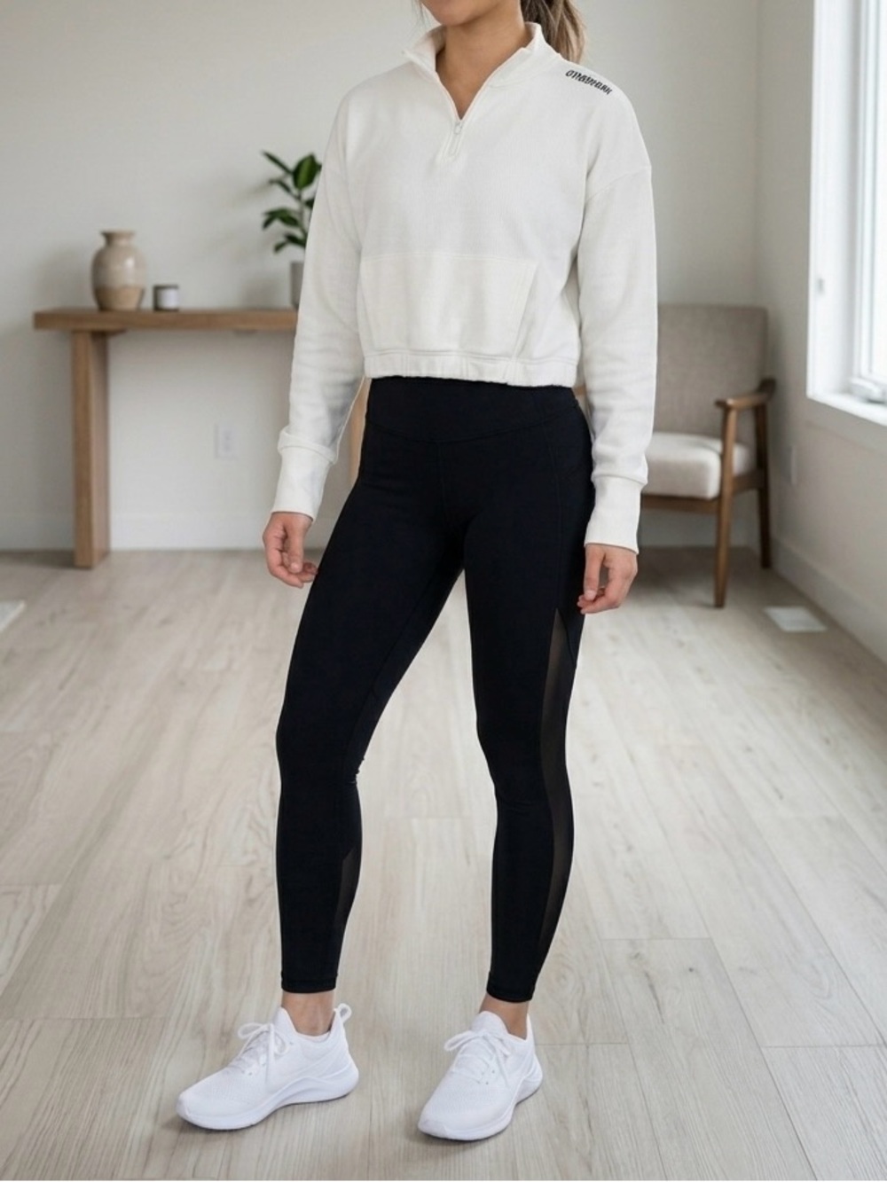 Gymshark Off-White Cropped Half-Zip Pullover - Picture 1 of 3
